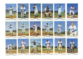 1961 BELL BRAND LOS ANGELES DODGERS COMPLETE SET OF (20) CARDS INC. KOUFAX, SNIDER, HODGES - FAIR TO VG-EX - KOUFAX VG