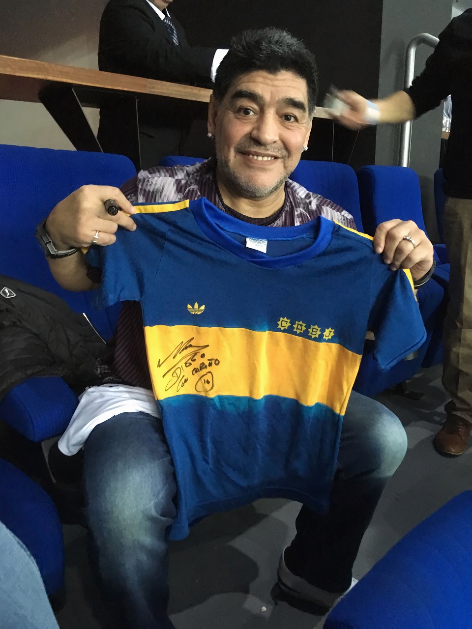 Lot Detail - Diego Maradona Historic Multiple Match Worn & Signed Boca  Juniors Jersey 7/26/1981 MEARS & JSA