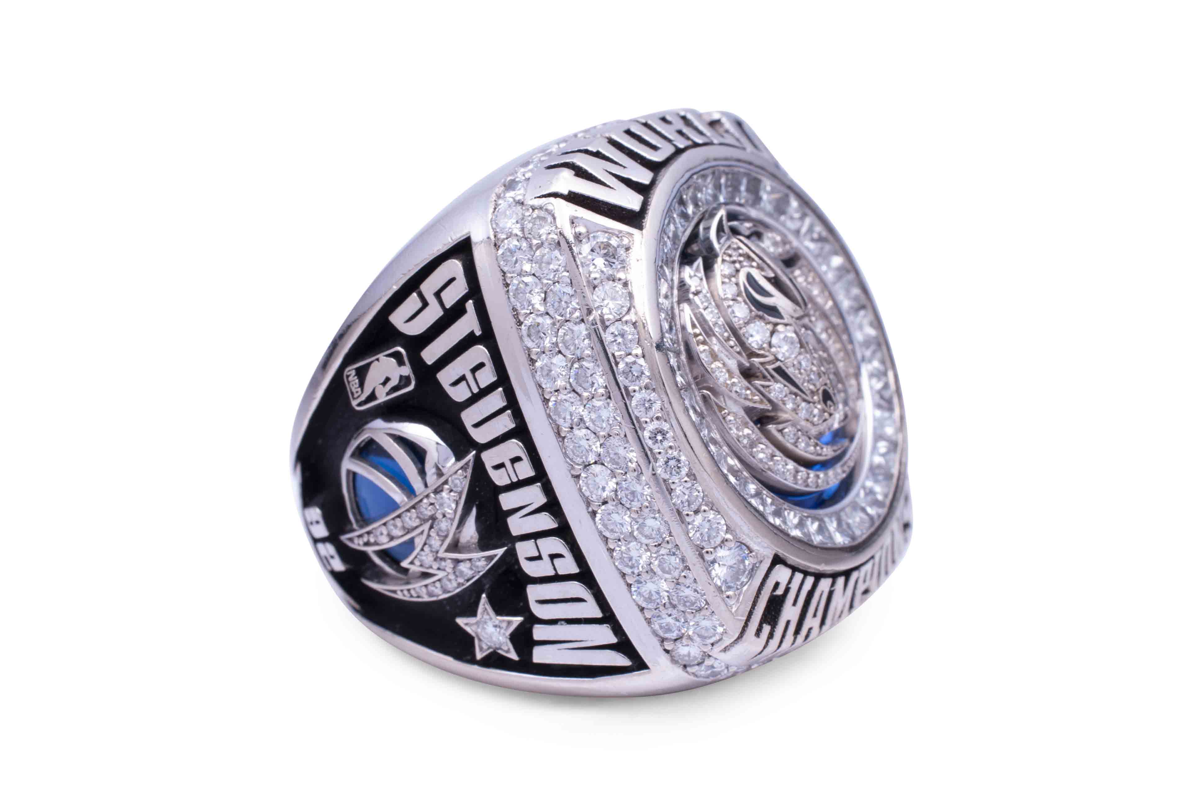 Lot Detail - DESHAWN STEVENSON'S 2011 DALLAS MAVERICKS NBA CHAMPIONSHIP  RING - 10K GOLD WITH DIAMONDS