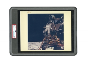 CAPTIVATING 1969 NASA APOLLO 11 RED NUMBER A KODAK ORIGINAL PHOTOGRAPH - BUZZ ALDRIN TAKES FIRST STEPS OFF LUNAR LANDER BEFORE SETTING FOOT ON THE MOON! - PSA/DNA TYPE I