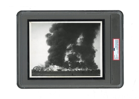 MAY 6, 1937 HINDENBURG DISASTER ORIGINAL AP PHOTOGRAPH - PSA/DNA TYPE I