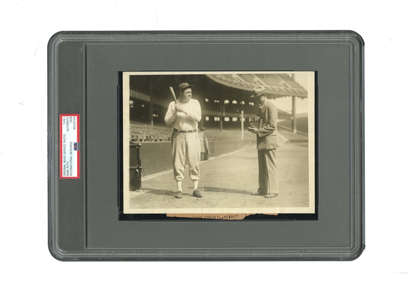 UNIQUE 1928 BABE RUTH ORIGINAL PHOTOGRAPH OF HERB PENNOCK SNAPPING A PHOTO OF THE BAMBINO - PSA/DNA TYPE I
