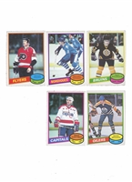 GROUP OF (5) 1980 O-PEE-CHEE HOCKEY ROOKIE CARDS - #39 PROPP, #67 GOULET, #140 BOURQUE, #195 GARTNER, #289 MESSIER - PRESENT AS EX TO NM (CANADA 150)