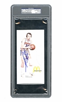 1975-76 BILLY CUNNINGHAM SIGNED PHILADELPHIA 76ERS MCDONALDS STAND-UP CARD (ONLY AUTOGRAPHED EXAMPLE KNOWN) - PSA/DNA AUTH.