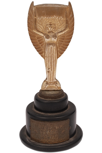 1958 WORLD CUP (COPA DO MUNDO) CHAMPIONS PLAYER TROPHY PRESENTED TO BRAZIL SOCCER LEGEND "GARRINCHA" - LETTER FROM FORMER BRAZILIAN FOOTBALL PLAYER