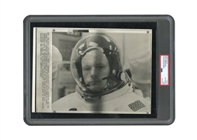 1969 NEIL ARMSTRONG ASSOCIATED PRESS WIRE PHOTO - PSA/DNA TYPE III
