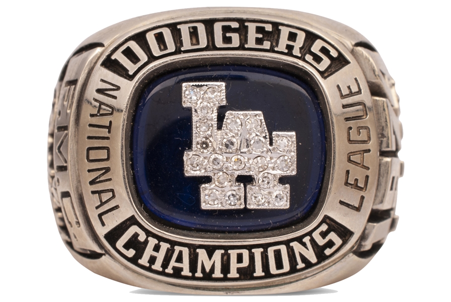 FRED CLAIRES 1974 LOS ANGELES DODGERS NATIONAL LEAGUE CHAMPIONS 10K GOLD RING (CLAIRE COLLECTION)