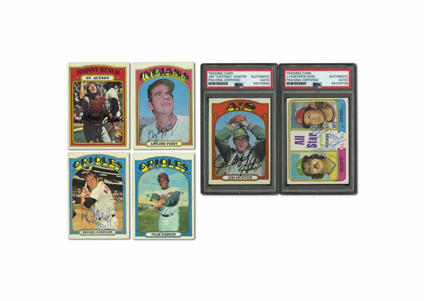 1972 TOPPS LOT OF (6) HALL OF FAMER SIGNED CARDS (7 TOTAL AUTOS.) INCL. BENCH, F. ROBINSON, B. ROBINSON, PERRY & (2) HUNTER