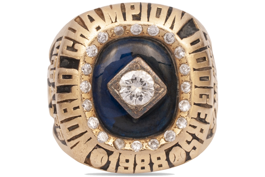 1988 LOS ANGELES DODGERS WORLD SERIES CHAMPIONS 14K GOLD RING ISSUED TO SCOUT & FORMER MLB PLAYER JERRY MORALES