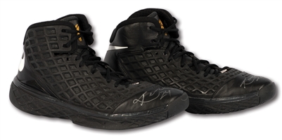 5/27/2008 KOBE BRYANT GAME WORN & DUAL-SIGNED NIKE KOBE III SHOES PHOTO-MATCHED TO WESTERN CONFERENCE FINALS GAME 4 AT SAN ANTONIO - 28 PTS. & 10 REBS. IN WIN (RESOLUTION & SPURS BALL BOY LOAS)