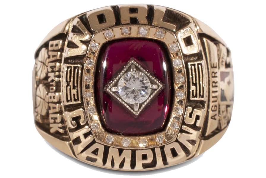 MARK AGUIRRES 1989-90 DETROIT PISTONS BACK-TO-BACK WORLD CHAMPIONSHIP 14K GOLD RING FITTED FOR HIS WIFE