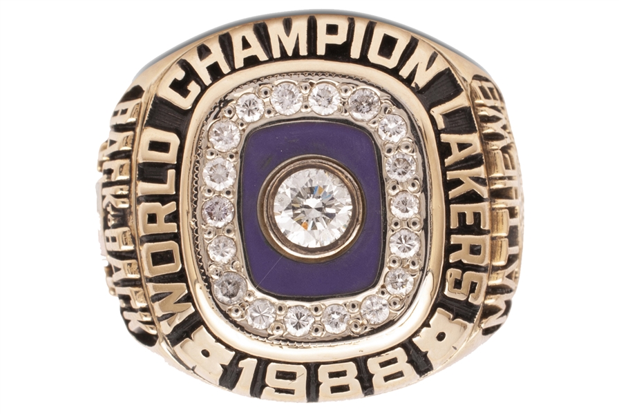 1988 LOS ANGELES LAKERS WORLD CHAMPIONS 14K GOLD RING PRESENTED TO POINT GUARD WES MATTHEWS