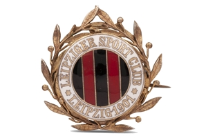 Luz Longs 1936 Leipziger Sport Club Badge of Honor with 1901-1951 LSC 50th Anniversary Program