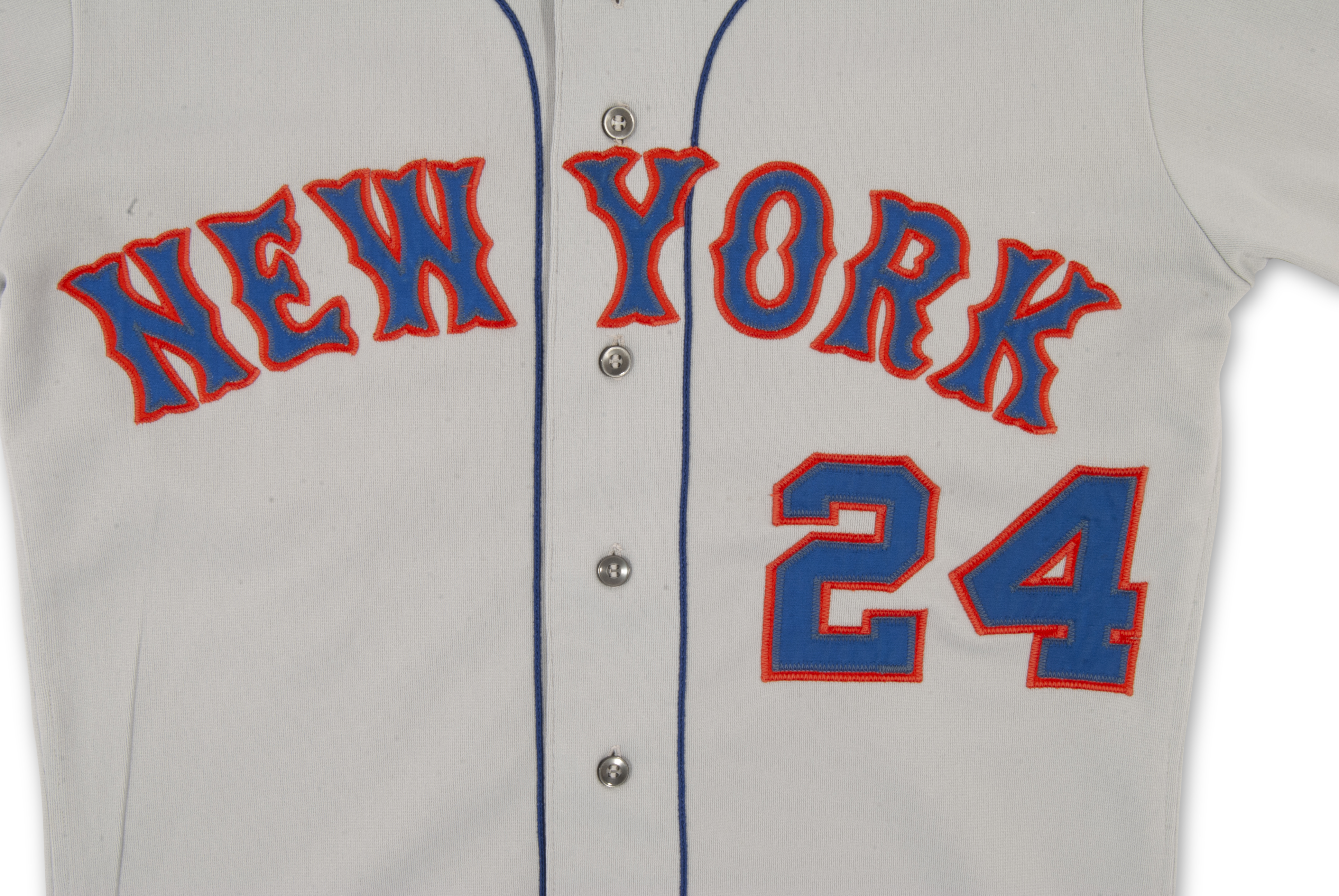 Lot Detail - 1972 Willie Mays New York Mets Game-Used Road Jersey  (Photo-Matched • Fantastic Example • Mays' First Mets Shirt Ever Issued)