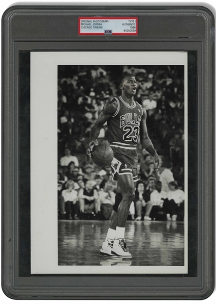 Nov. 1986 Michael Jordan Chicago Bulls Original Photograph from Chicago Tribune - PSA/DNA Type I