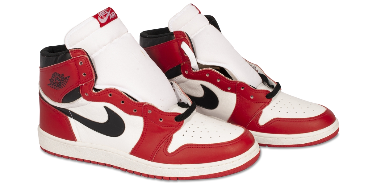Impeccable 1985 Michael Jordan Player Sample Nike Air Jordan 1 Sneakers - Bob Wood Provenance