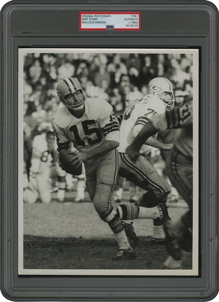 C. 1960s Bart Starr Green Bay Packers Original Photograph by Malcolm Emmons – PSA/DNA Type 1