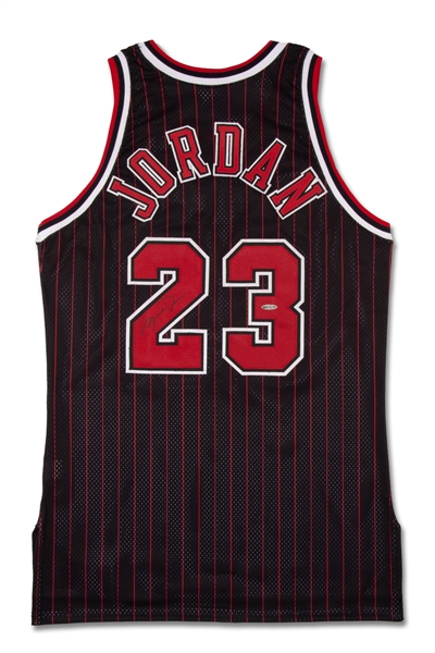 1995-96 Michael Jordan Autographed Chicago Bulls Black Alternate Pro-Cut Jersey from 72-10 Championship Season – UDA COA
