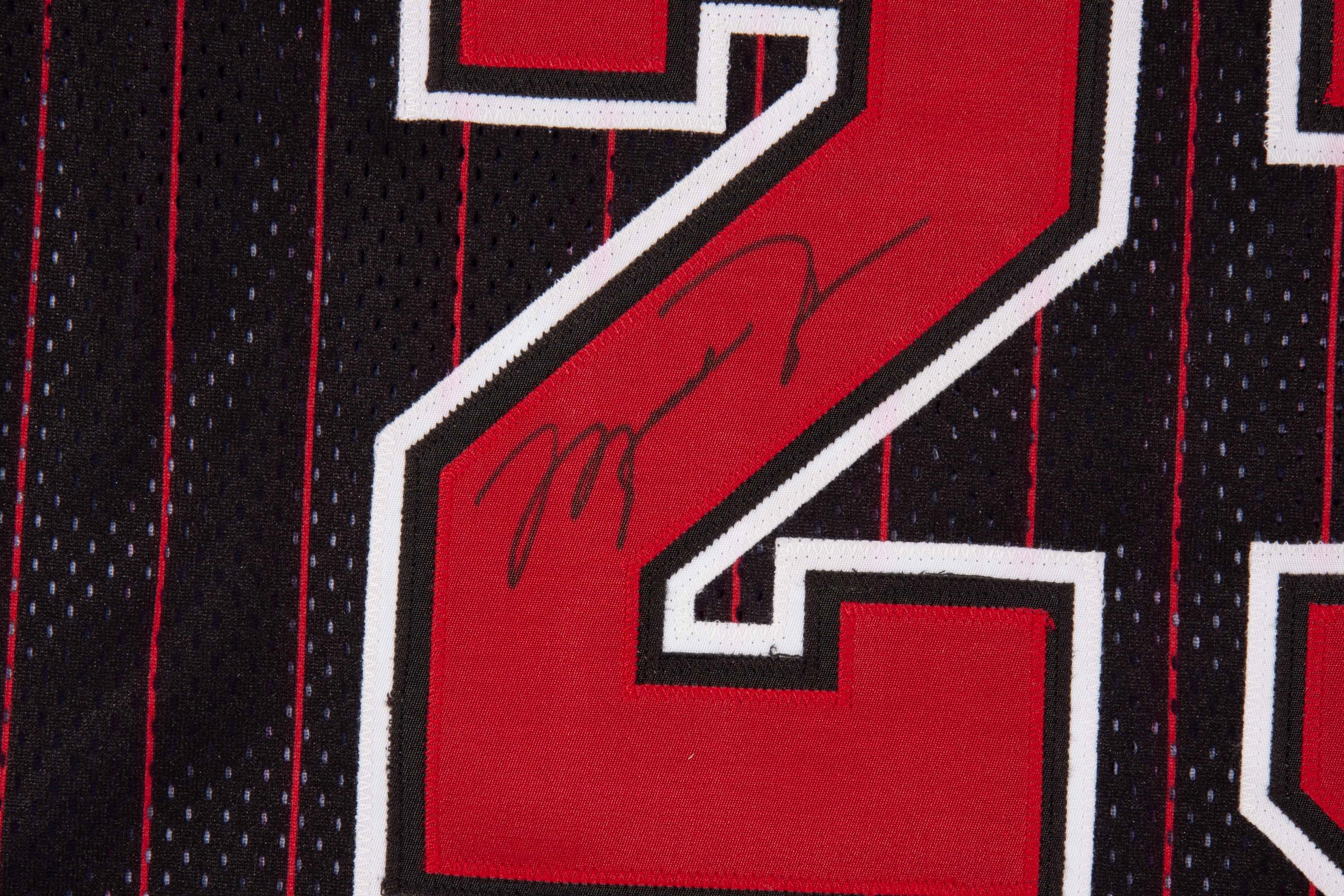 Lot Detail - 1995-96 Michael Jordan Autographed Chicago Bulls