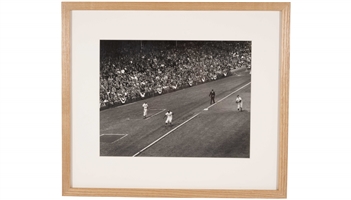 C. 1950s Jackie Robinson "Big Lead at Third" (World Series vs. Yanks) Original Barney Stein 11x14 Framed Photo – Stein Family Collection