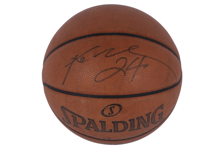 Feb. 2, 2009 Kobe Bryant Game Used & Signed Official NBA Basketball Photomatched to Kobes 61-Point Performance at Madison Square Garden – Sports Investors, PSA/DNA & Beckett LOAs