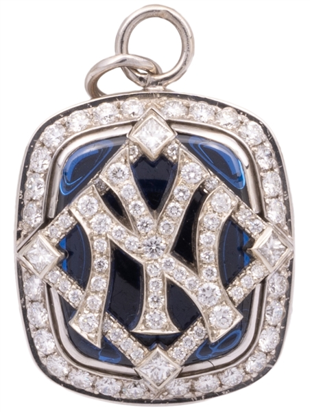 2009 New York Yankees World Series Champions 14K Gold Pendant in Original Presentation Box
