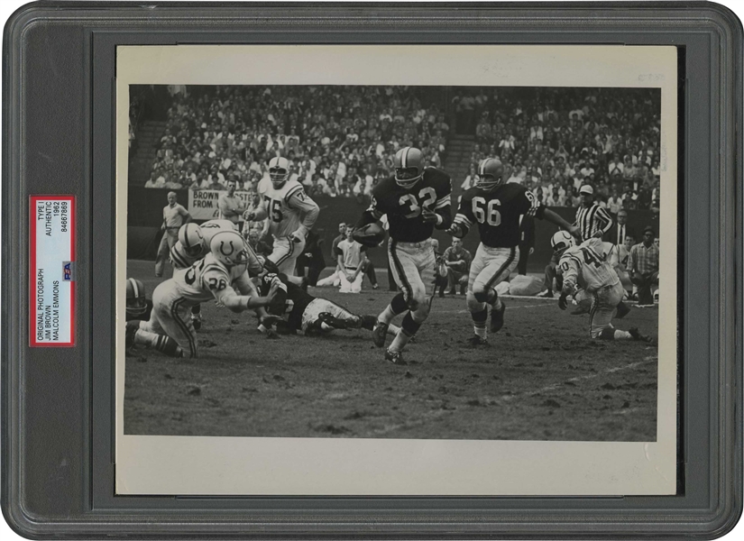 1962 Jim Brown "Running Through Colts Defense" Original Photograph by Malcolm Emmons (One of His Greatest Action Shots!) – PSA/DNA Type 1